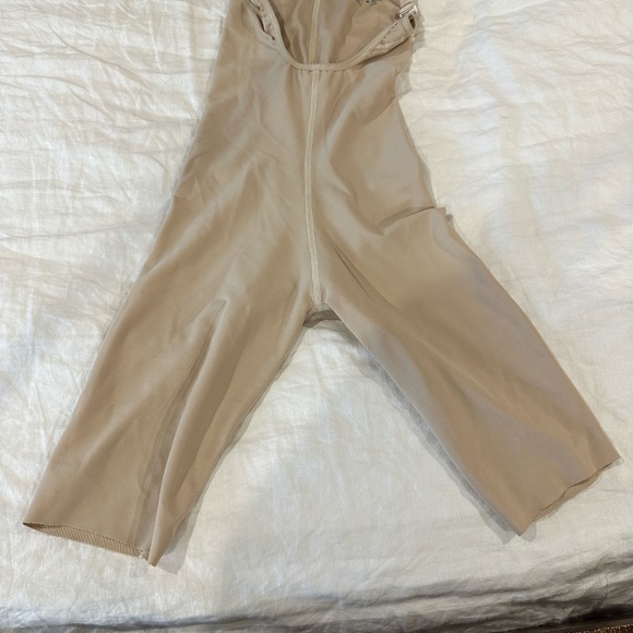 Post Liposuction/Tummy Tuck Marena Recovery Compression Shapewear - Picture 1 of 1